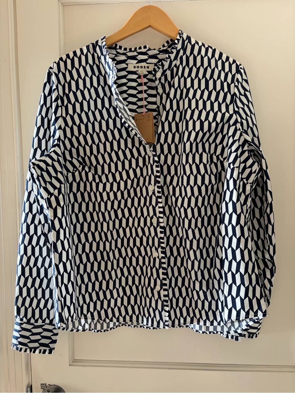 NWT Boden Navy & White Geometric Print Button-Front Top